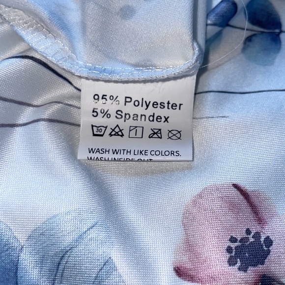 NWOT.  Woman’s spaghetti strap dress size XXL. - Picture 5 of 5